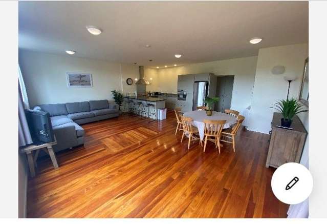 37 Arahura Drive Longbush_2