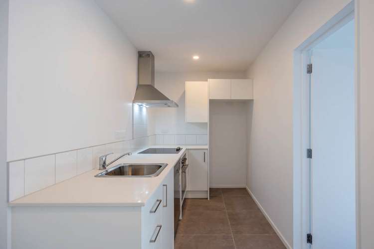 G05/28a Eileen Newey Place Henderson_7