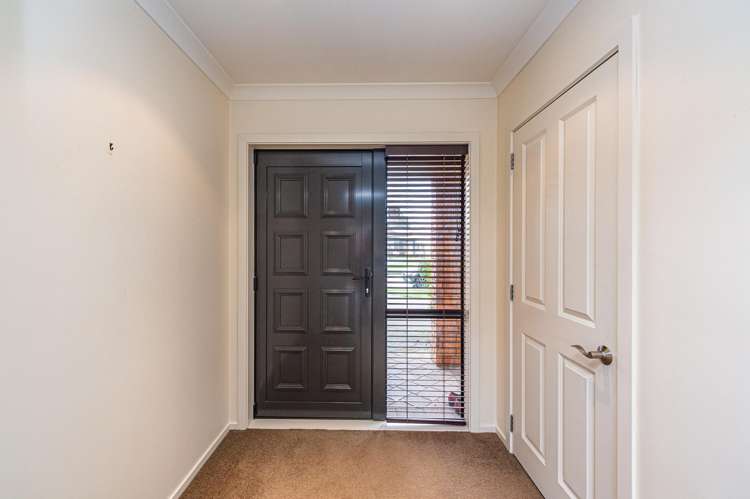 1 Gilligan Close College Estate_9