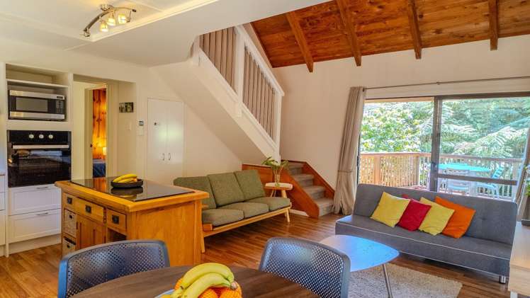 22 Victoria Road North Onetangi_6