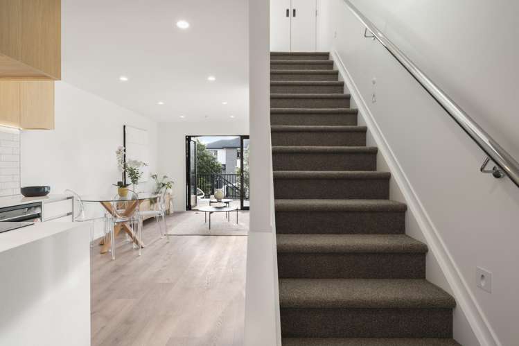 6/4 Ngaroma House Drive Hobsonville_12