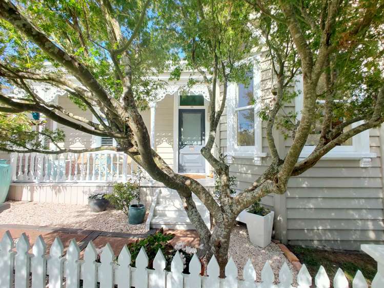 39 Ewen Alison Avenue Devonport_25