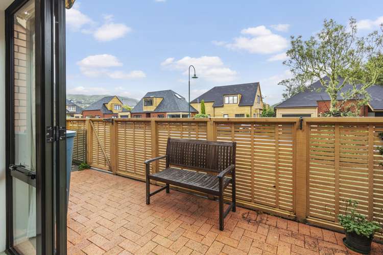 63 Futuna Close Karori_6