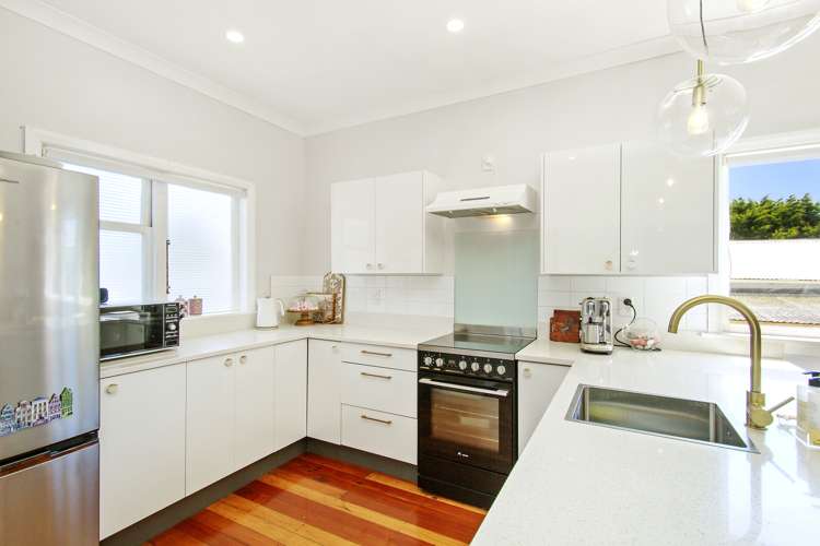 3 Mako View Titahi Bay_6