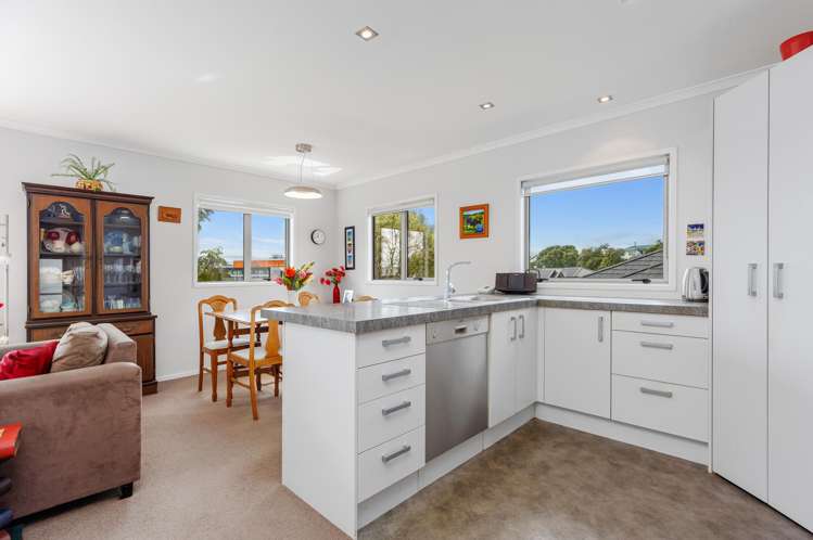 11a Rishworth Avenue Stanmore Bay_5