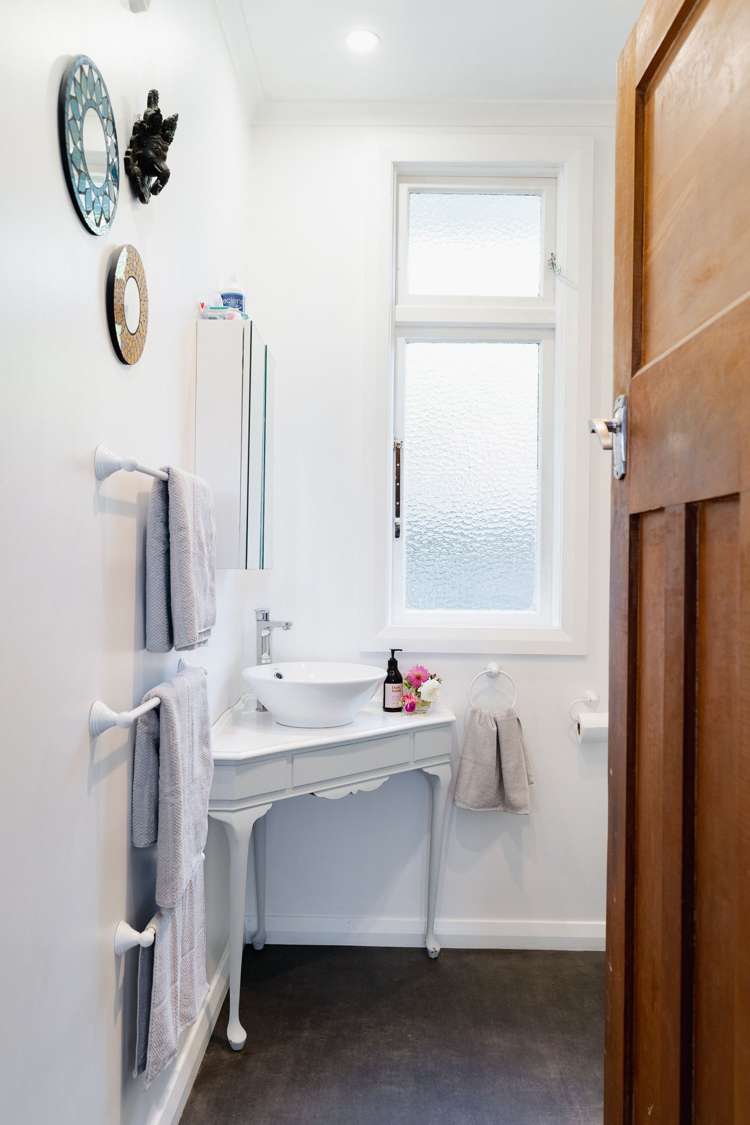 19 Nottingham Crescent Calton Hill_11