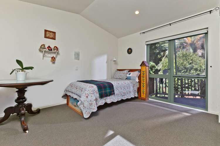 2/68 Aberdeen Road Campbells Bay_10