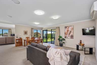 159 Rowesdale Drive_3