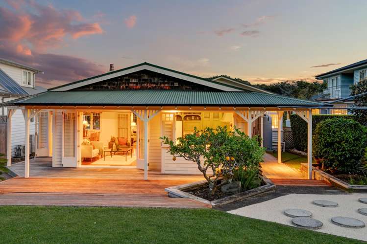 6 Seabreeze Road Narrow Neck_26