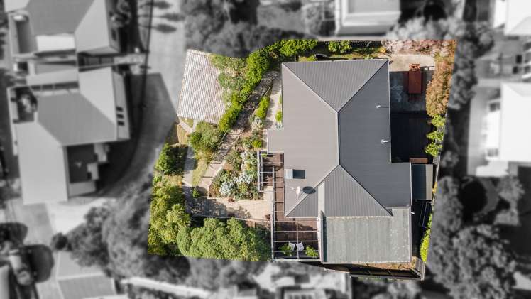 1b Shalimar Crescent Khandallah_16