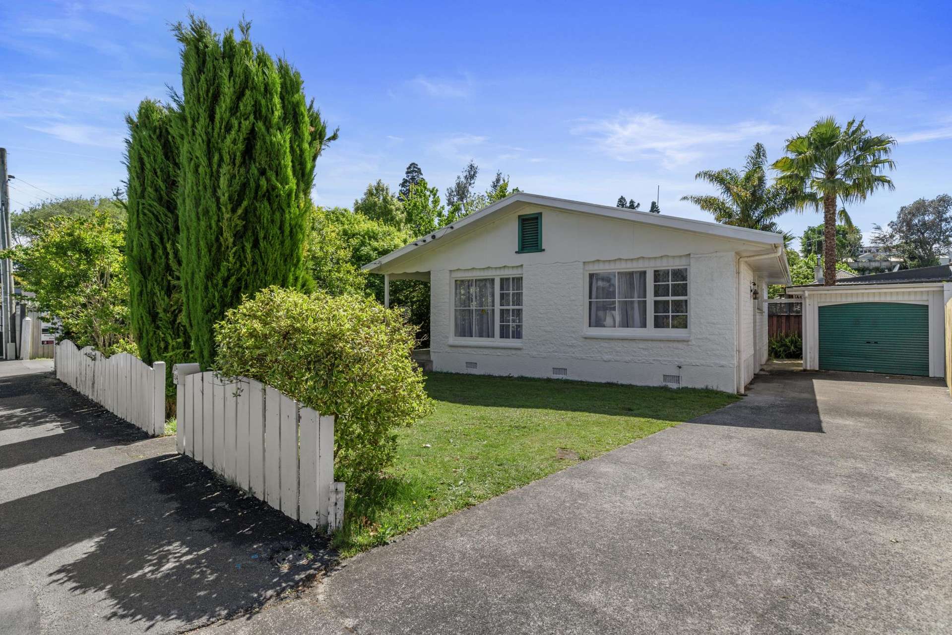 634a River Road Chartwell_0