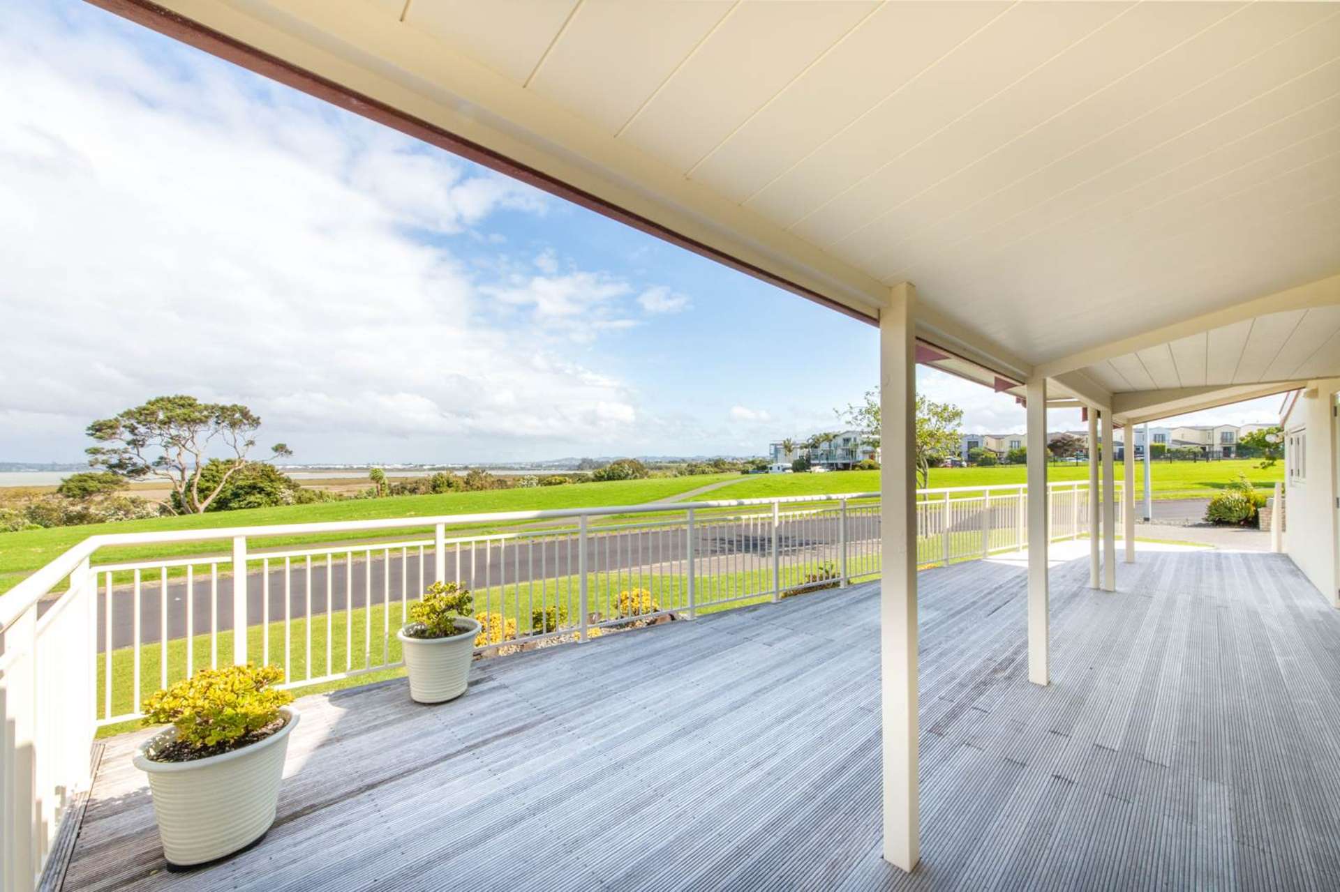 12 Longbush Road Te Atatu Peninsula_0