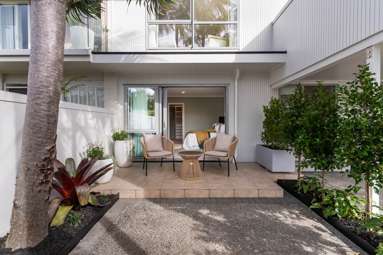 2/1 Taranaki Road_3