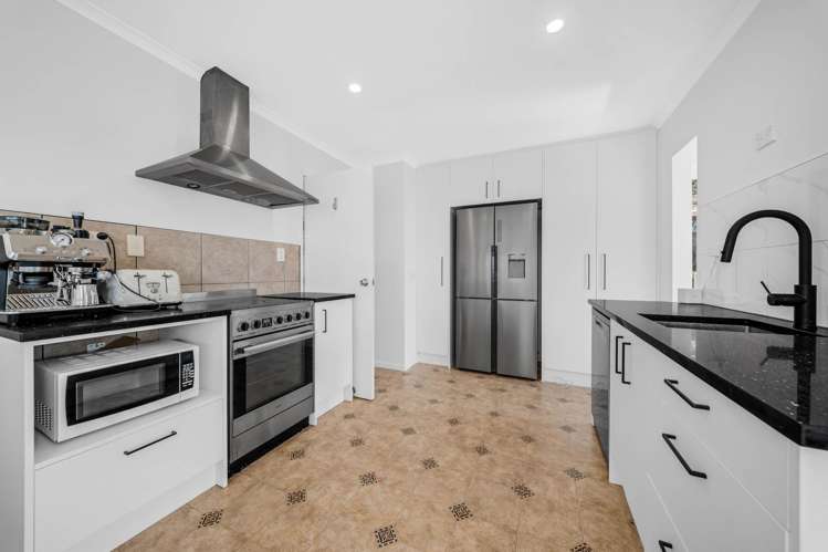 32 Athena Drive_2