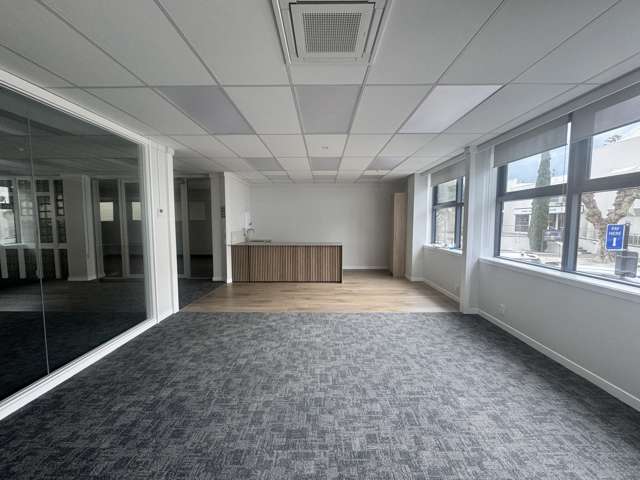 6 Herschell Street Napier South_2