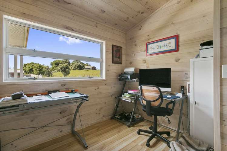 28 Sandleigh Drive Athenree_16