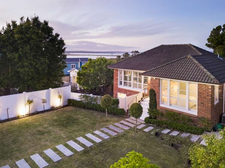 33 Fairlands Avenue Waterview_0
