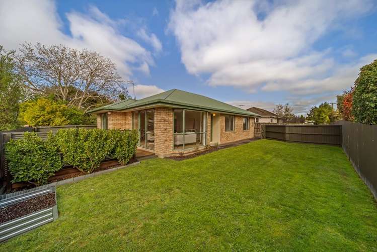 14a Larch Place Casebrook_22