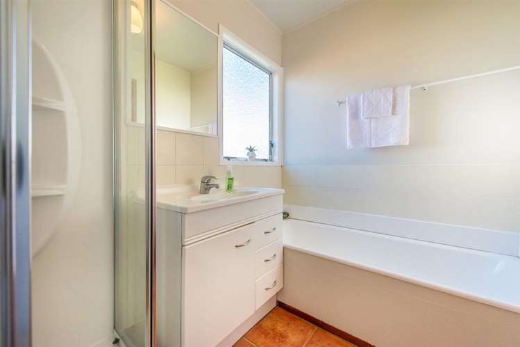 8 Charnley Grove Glenfield_25