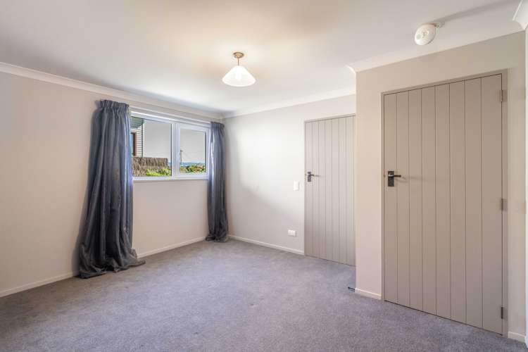 2 David Street Riverton_17