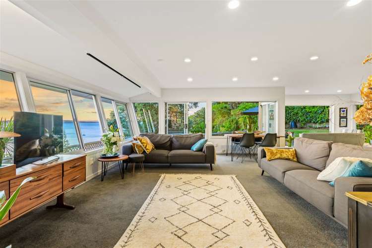 1100a Whangaparaoa Road Tindalls Beach_13