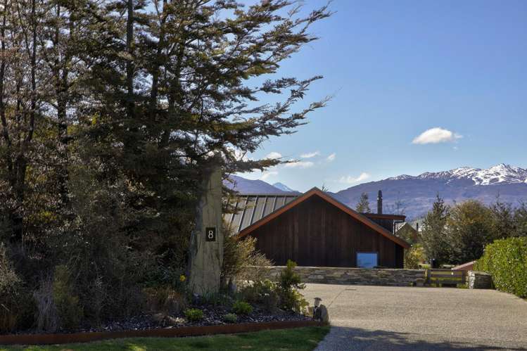 8 Orford Drive Jacks Point_16