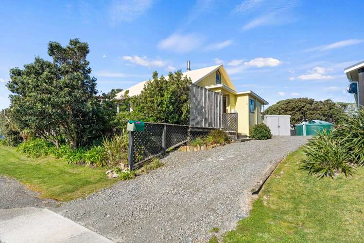27 Guthrie Crescent Castlepoint_16