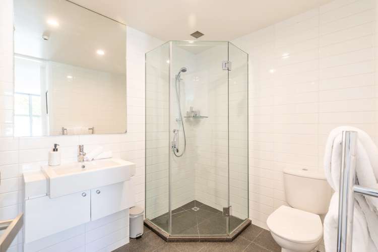 12/60 Hallenstein Street Queenstown_14