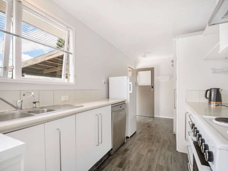 14 Beryl Place Pukehangi_5