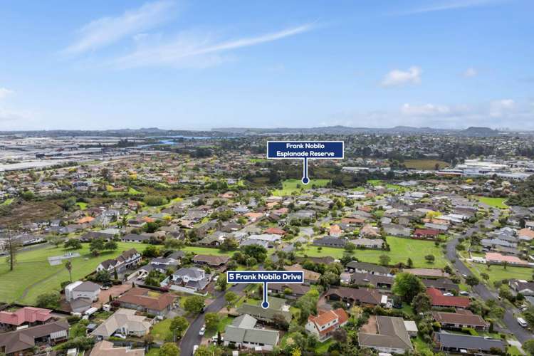 5 Frank Nobilo Drive Golflands_23