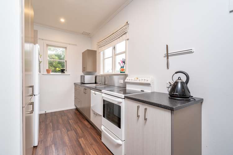 7 Edinburgh Street Green Island_9