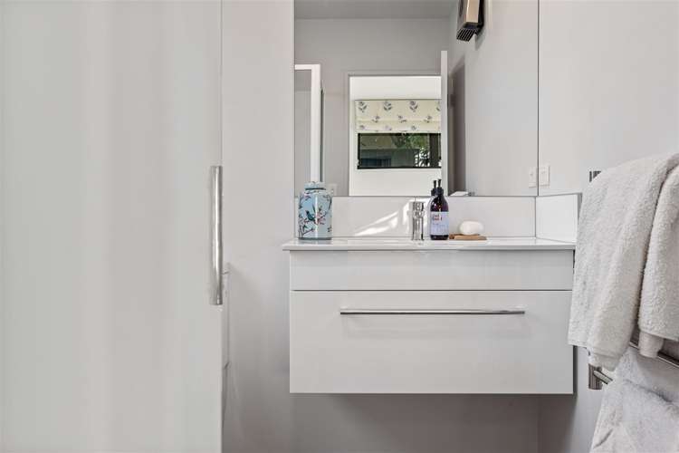 4 Romanee Lane Wigram_12