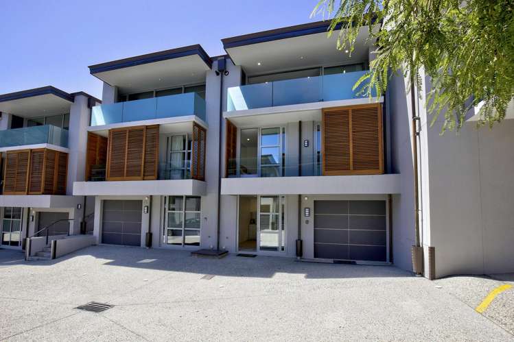 4/60 Hallenstein Street_0