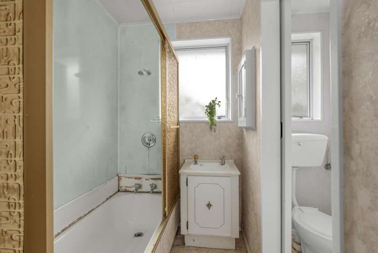 186C Wellington Road Wainuiomata_10