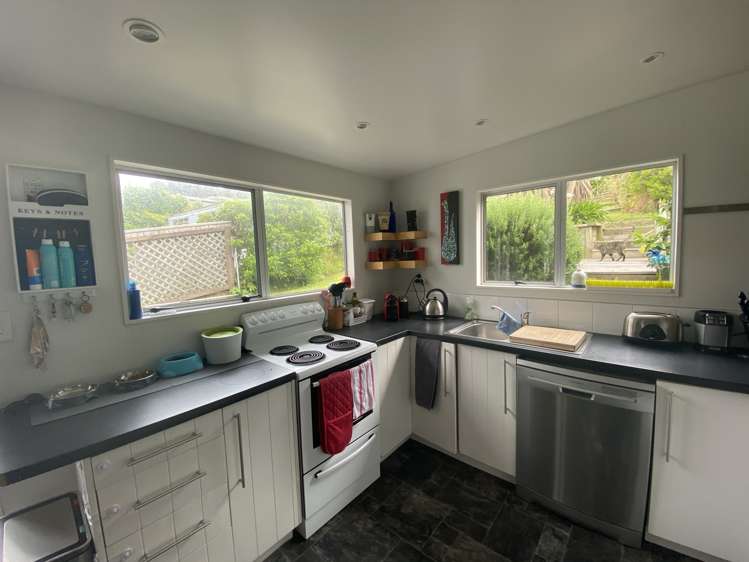 7 Onepoto Road Titahi Bay_1