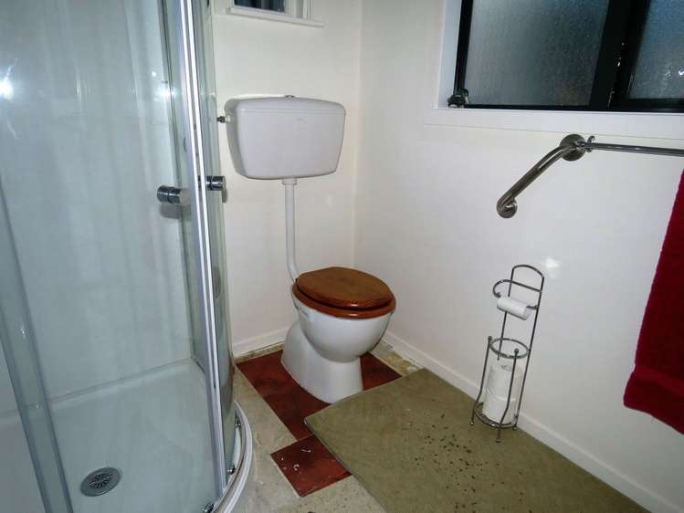 17 Guthrie Crescent Castlepoint_13