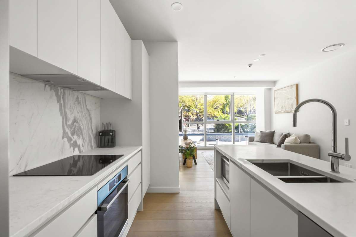 104/1 Greys Ave_3