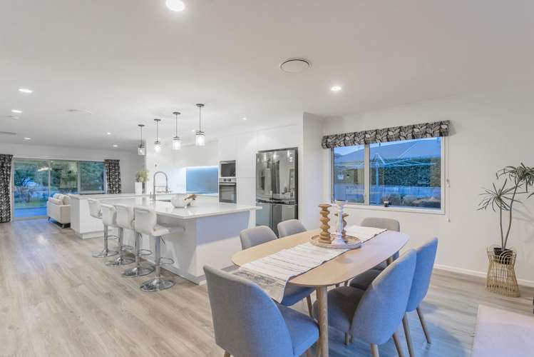 5 Moss Lane Raumati Beach_7