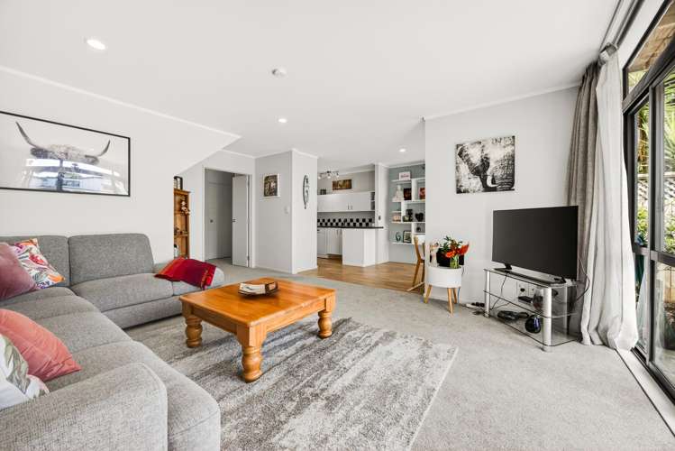 14/61A Birkdale Road_2