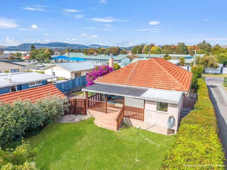 205 Malfroy Road Utuhina_1