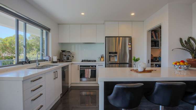 31 Soleares Avenue Mount Pleasant_17