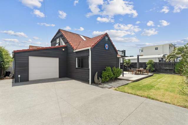 Charm + Potential Near Surf Club