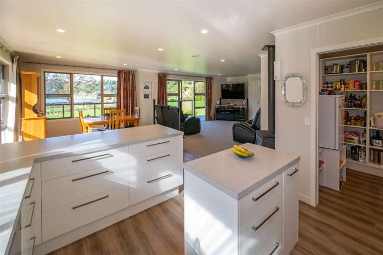 76 Te Tio Terrace Port Underwood_7