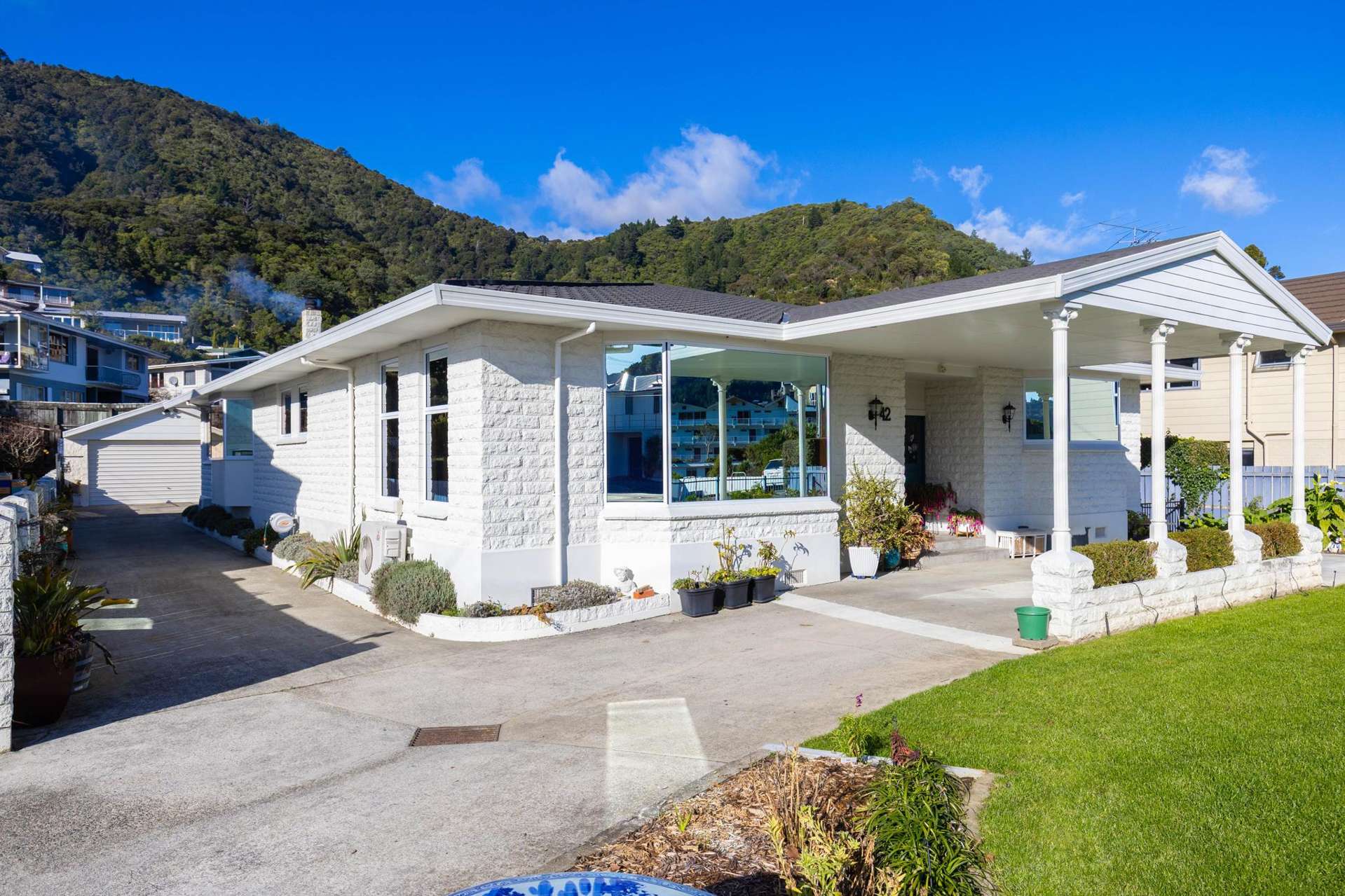 42 Waikawa Road Picton_0