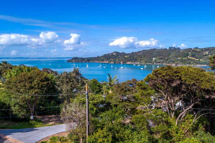 54 Makora Road Massey_2