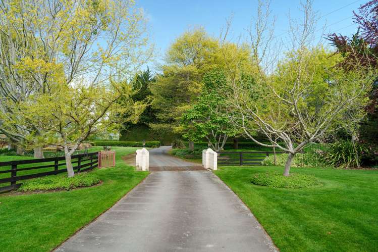 65 School Road North North Taieri_25