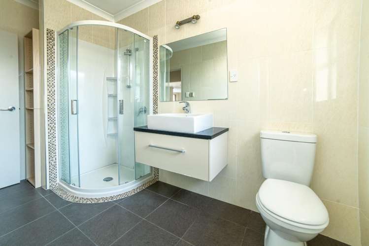 7 Tulip Drive Cambridge_11