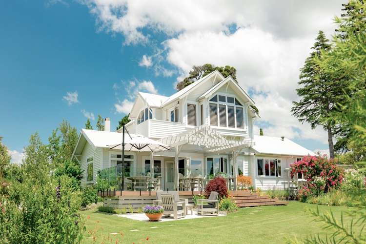 Te Koi The Lodge, 133 Bronte Road East_1
