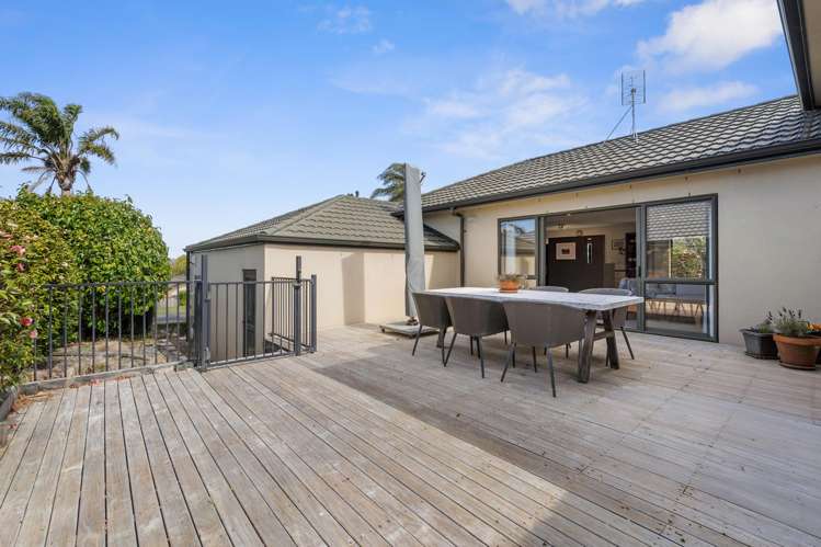 22 Tauranga Place Orewa_12