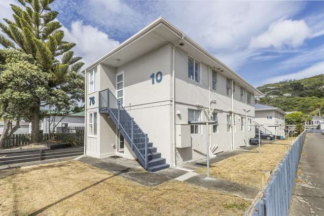 9/76 Freyberg Street Lyall Bay_2